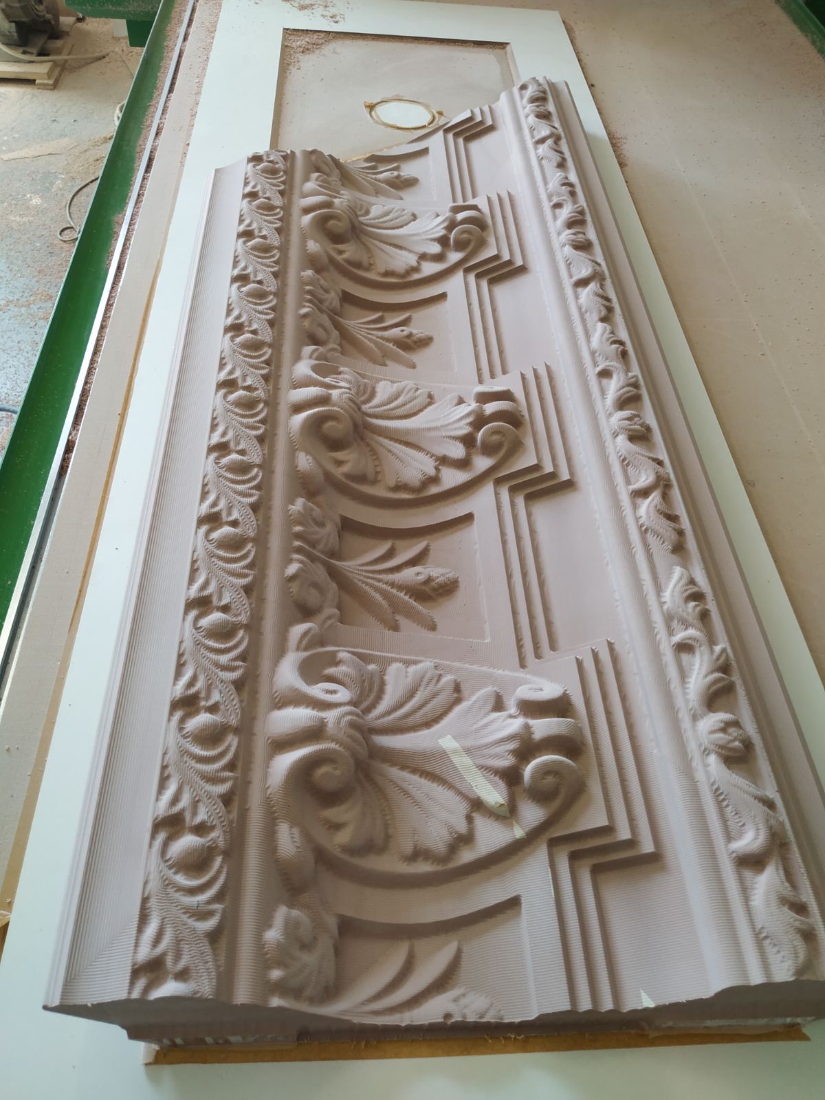 The cornice machined on the CNC
